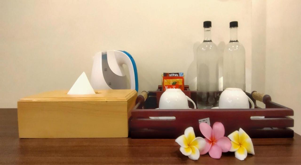 Hotel And Villa B52 ギリ・アイル エクステリア 写真